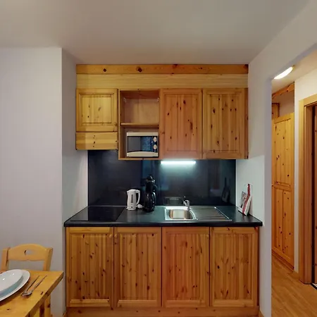 In Near Lift Apartment